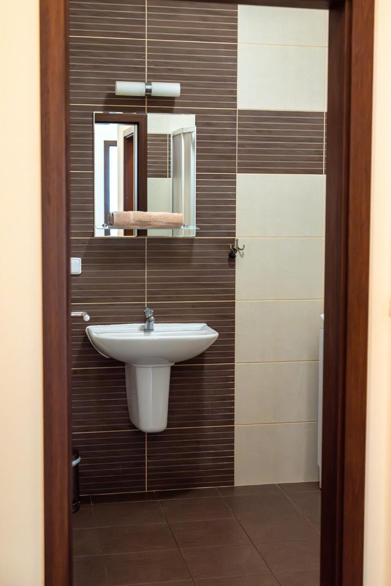 Penzion Na Dlouhé Uherské Hradiště Exterior foto